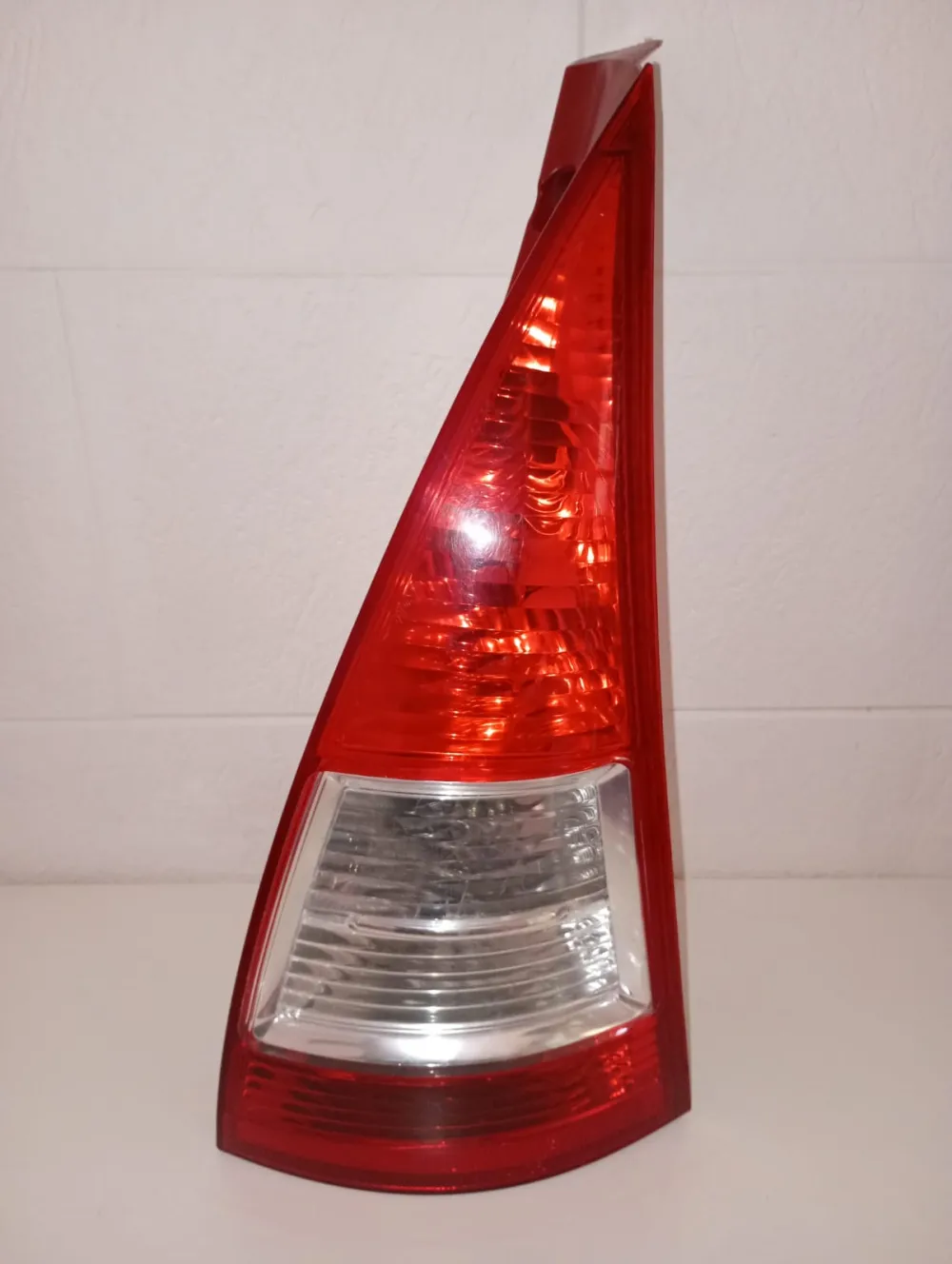 FARO TRASERO CITROEN C-3 LADO DERECHO DESE EL AÑO 2007 AL 2012