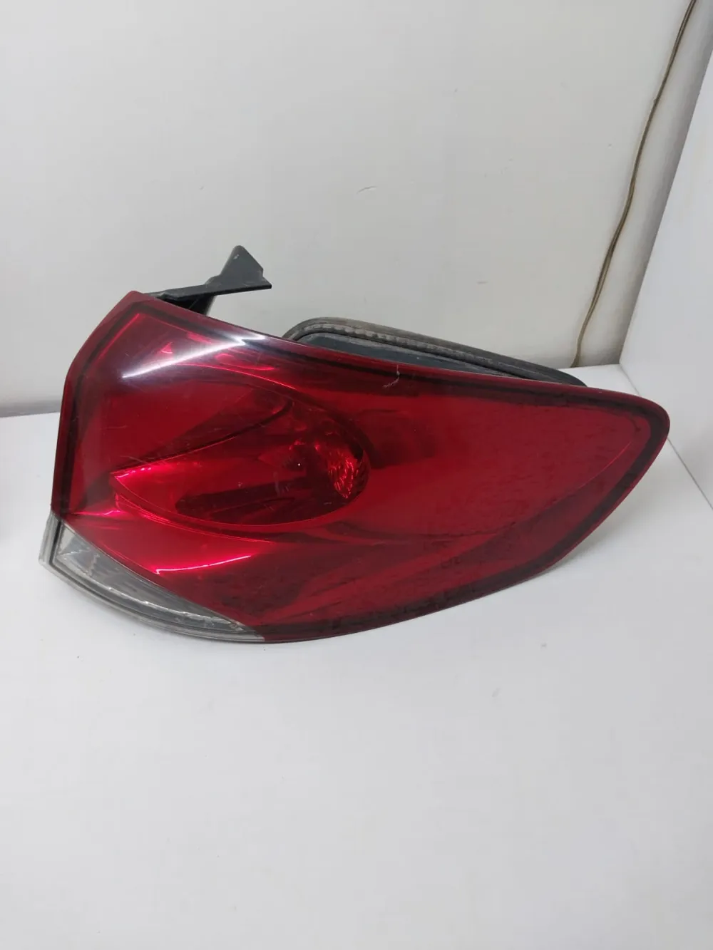 FARO TRASERO EXTERIOR FIAT SIENA LADO DERECHO 2008 EN ADELANTE