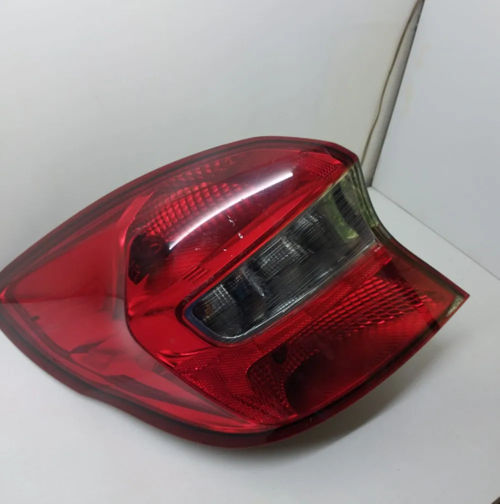 FARO TRASERO FORD KA FUME 4 PTAS.LADO IZQUIERDO 2016 AL 201