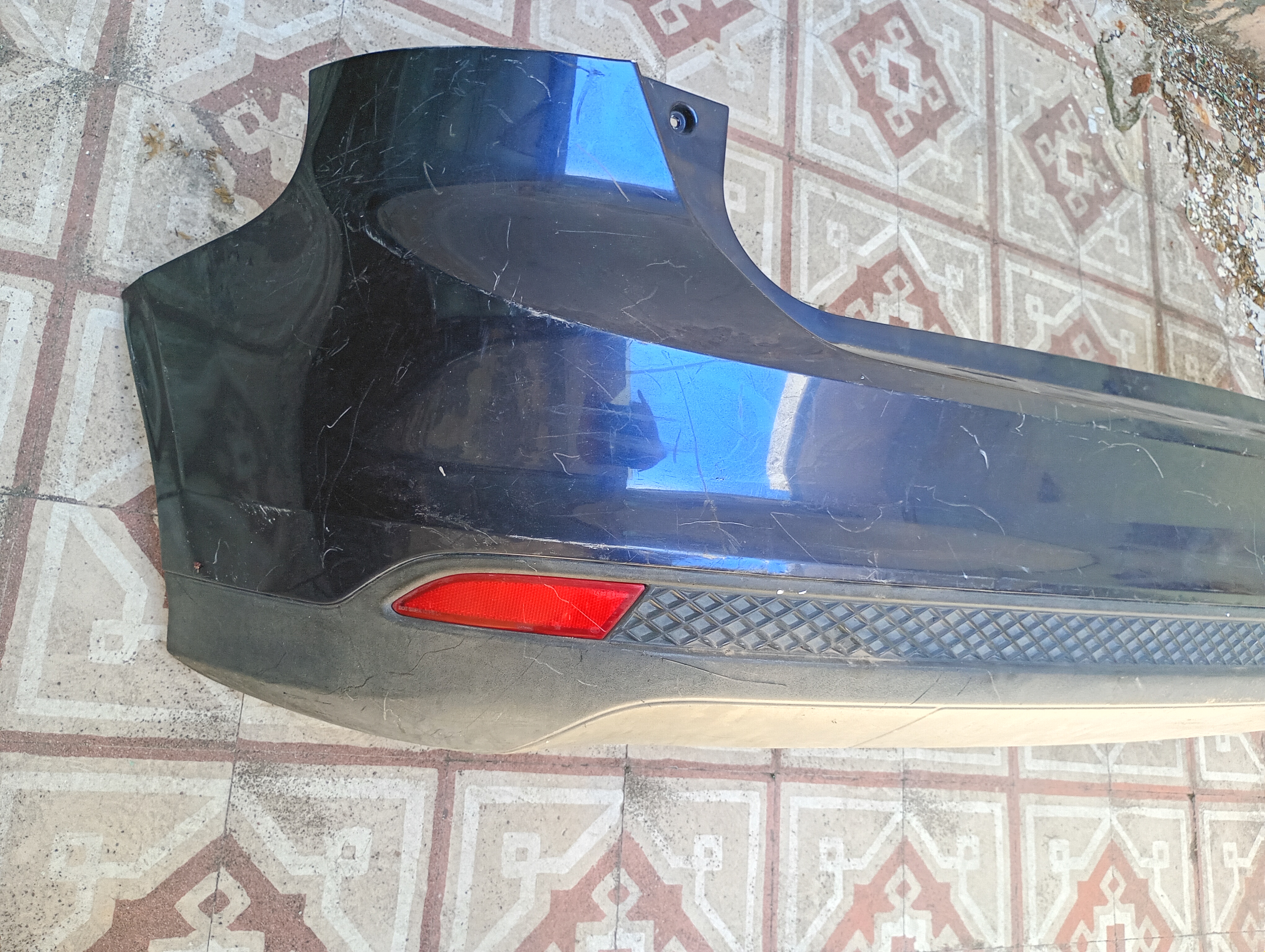 PARAGOLPE TRASERO ORIGINAL USADO FORD FOCUS 3 PORTÓN